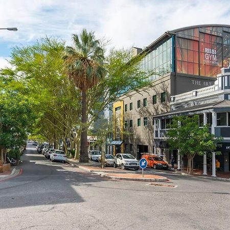 Central Modern City Escape Apartment! Cape Town Exterior photo